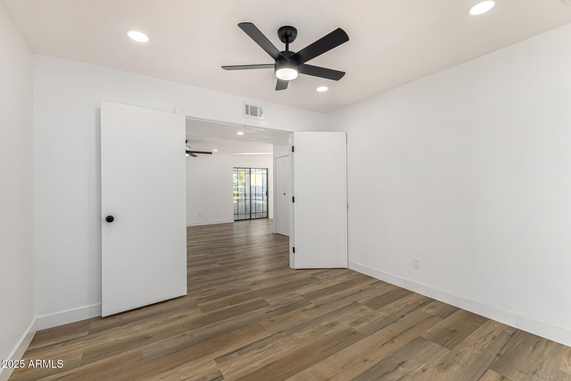 5207 North 24th Street, Unit 201 Phoenix, AZ 85016 - Photo 25 of 37 39-24th