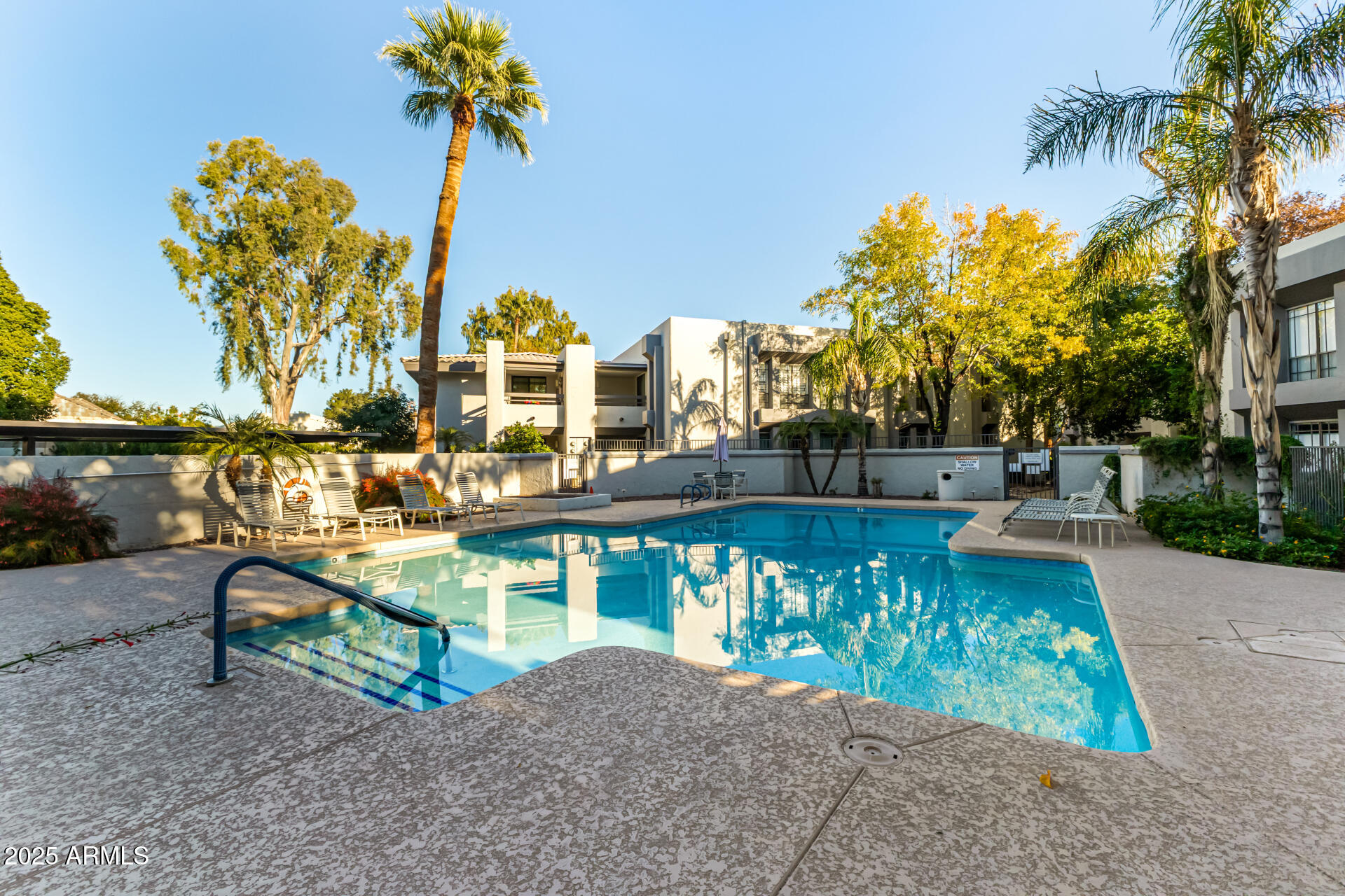5207 North 24th Street, Unit 201 Phoenix, AZ 85016 - Photo 30 of 37 48-24th