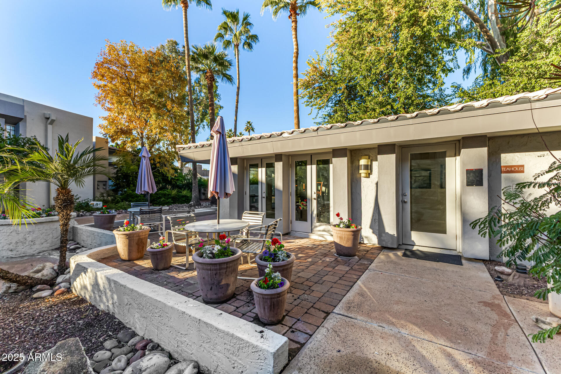 5207 North 24th Street, Unit 201 Phoenix, AZ 85016 - Photo 31 of 37 49-24th