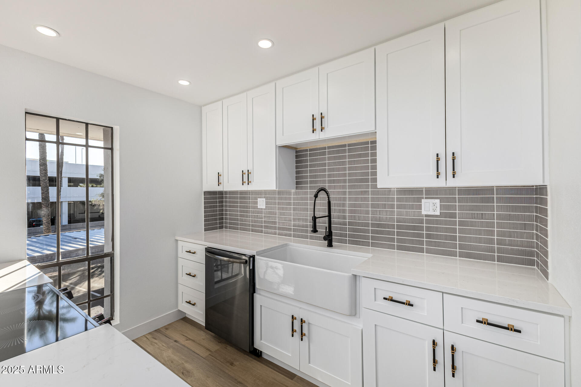 5207 North 24th Street, Unit 201 Phoenix, AZ 85016 - Photo 6 of 37 24-24th