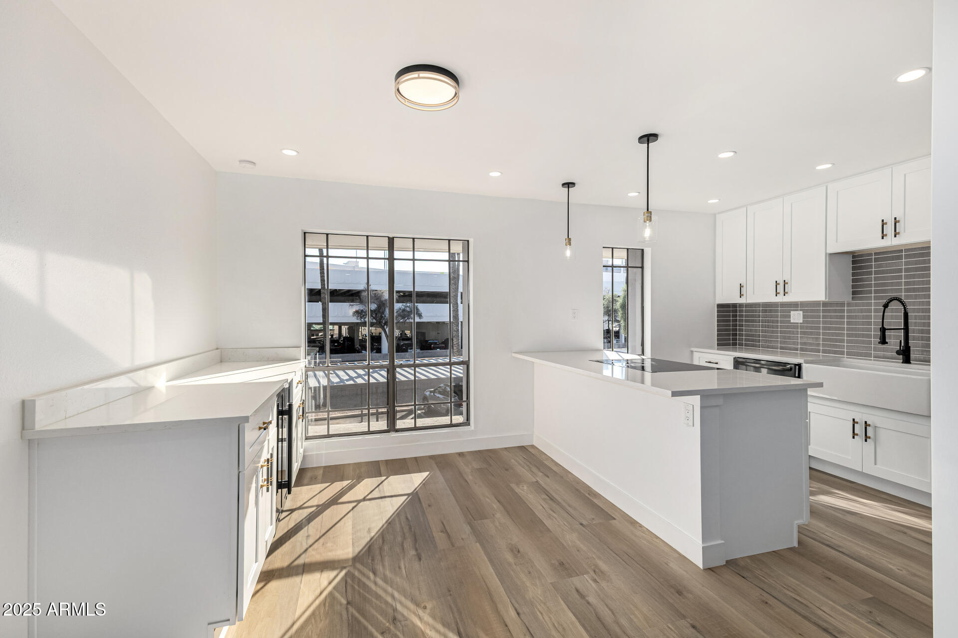 5207 North 24th Street, Unit 201 Phoenix, AZ 85016 - Photo 8 of 37 18-24th