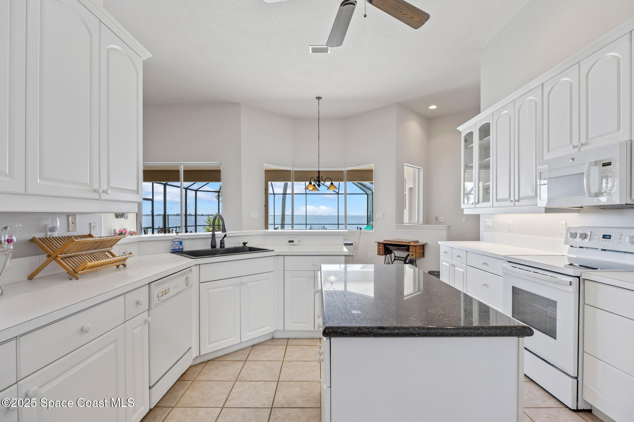 2090 Schooner Road Merritt Island, FL 32952 - Photo 7 of 58 a-30
