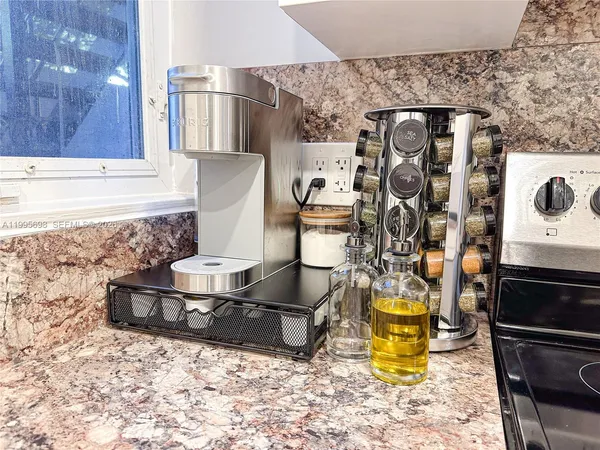 $3,275 | 174 Northeast 55th Street, Unit 1, Miami, FL 33137