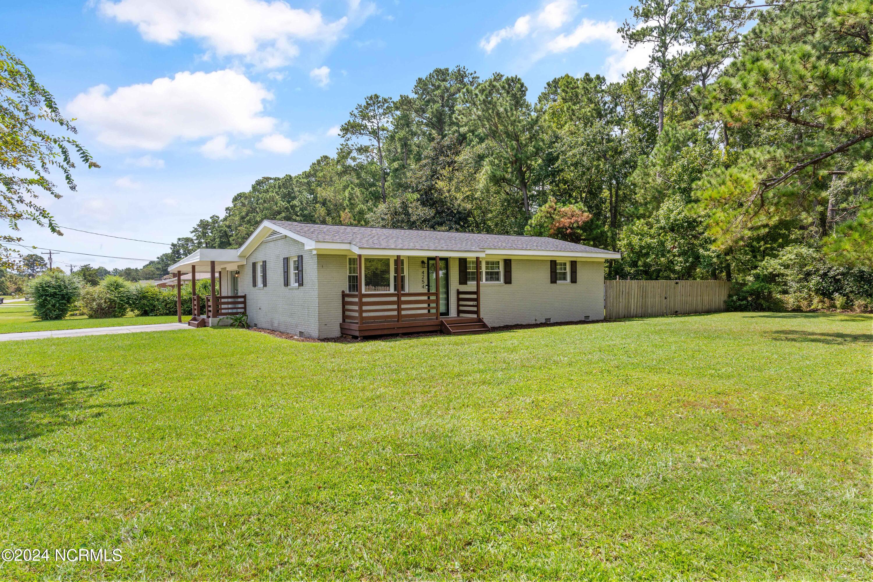 4254 Gordon Road Wilmington, NC 28405 - Photo 1 of 36 4254gordonrd_00002