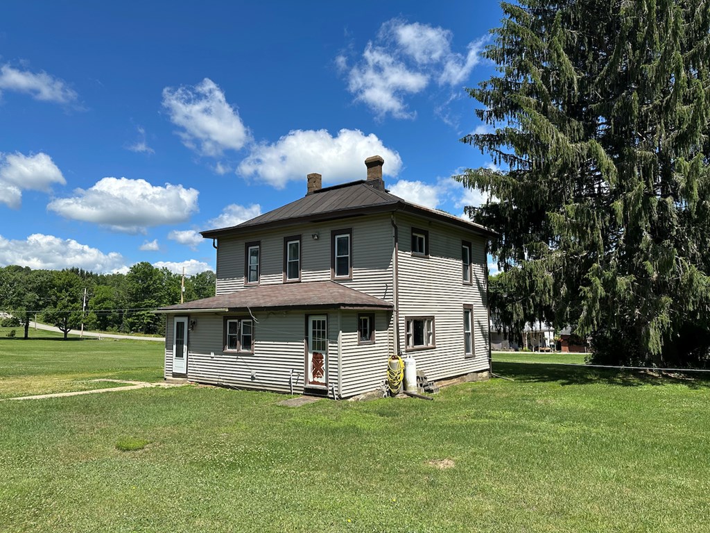 3776 Georgetown Road Polk, PA 16342 - Photo 5 of 31