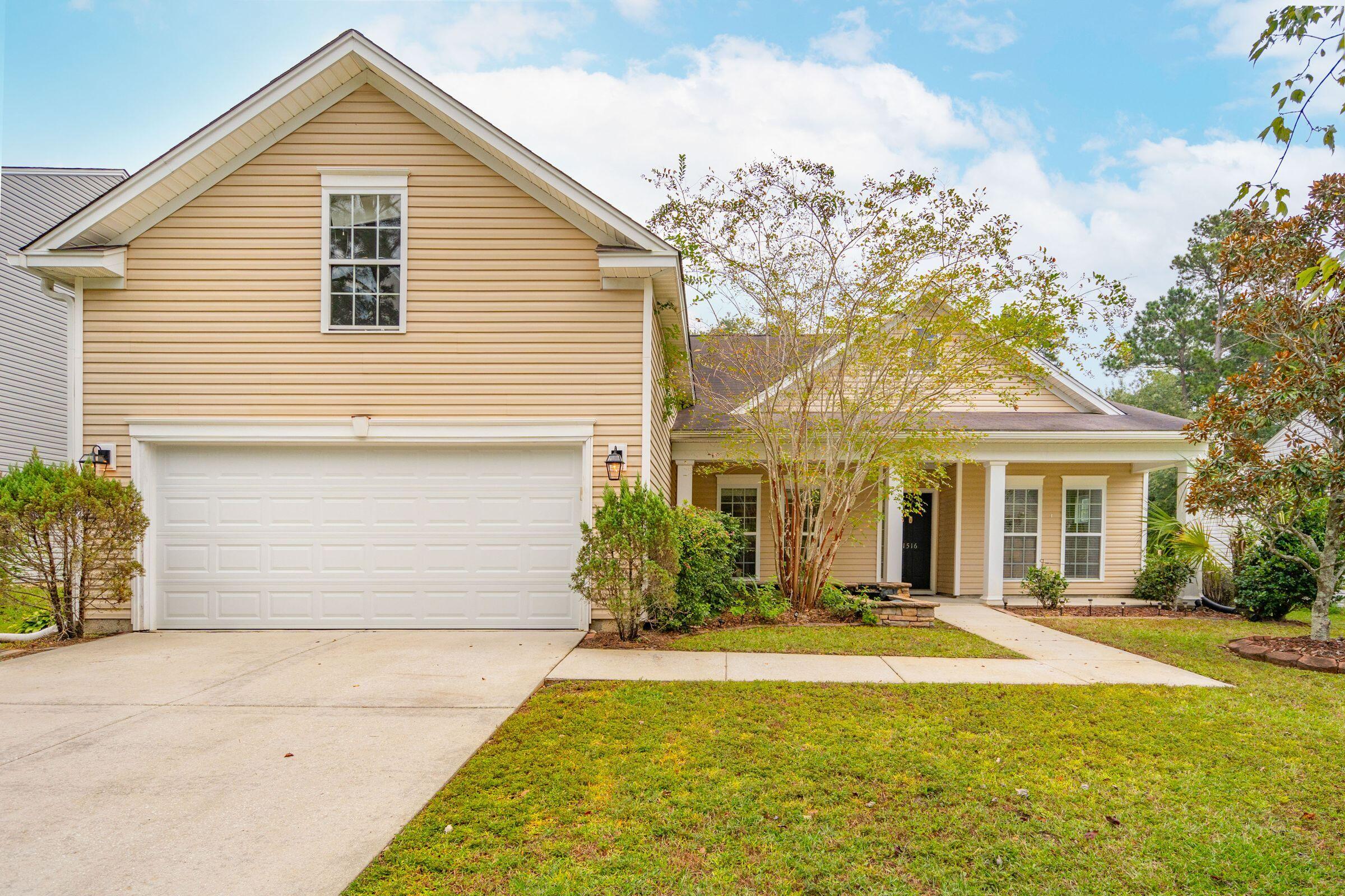 1516 St Stephens Way, Hanahan, SC 29410 Compass