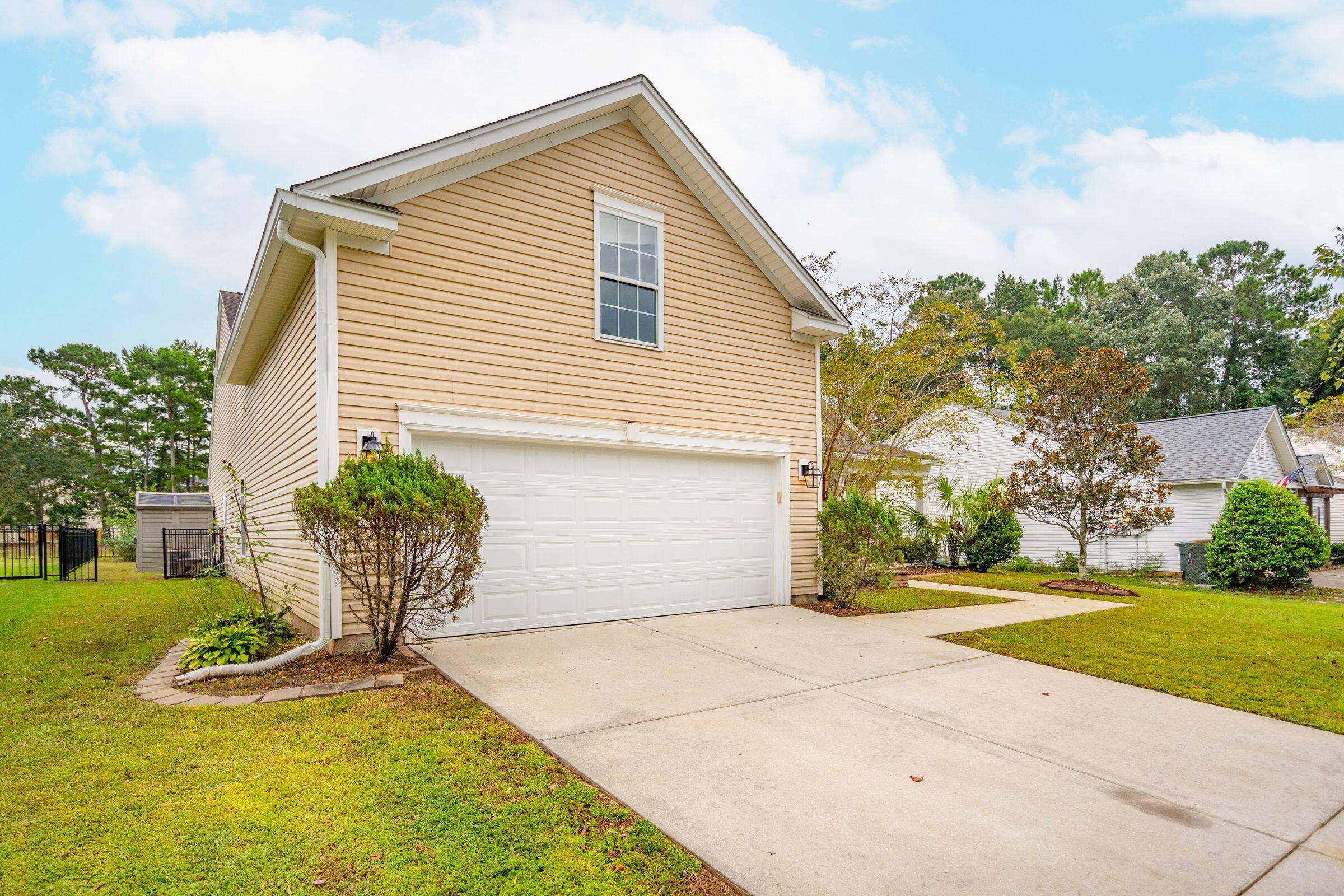 1516 St Stephens Way Hanahan, SC 29410 - Photo 2 of 66 1516StStephensWy-KeenEyeMarketing-002