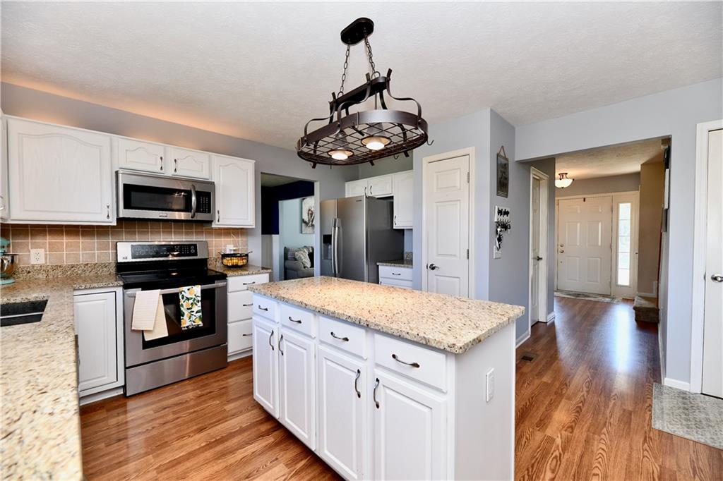 5032 West Bay Road Plainfield, IN 46168 - Photo 21 of 56 Gallery Image 21