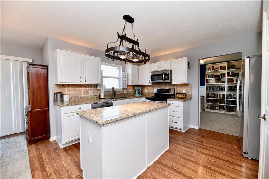 5032 West Bay Road Plainfield, IN 46168 - Photo 22 of 56 Gallery Image 22