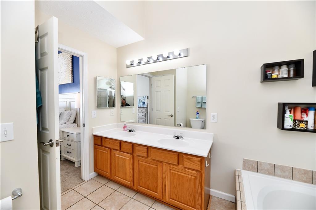 5032 West Bay Road Plainfield, IN 46168 - Photo 34 of 56 Gallery Image 34