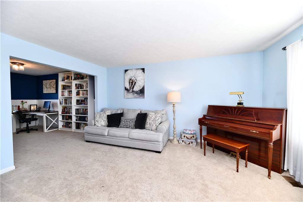 5032 West Bay Road Plainfield, IN 46168 - Photo 6 of 56 Gallery Image 6