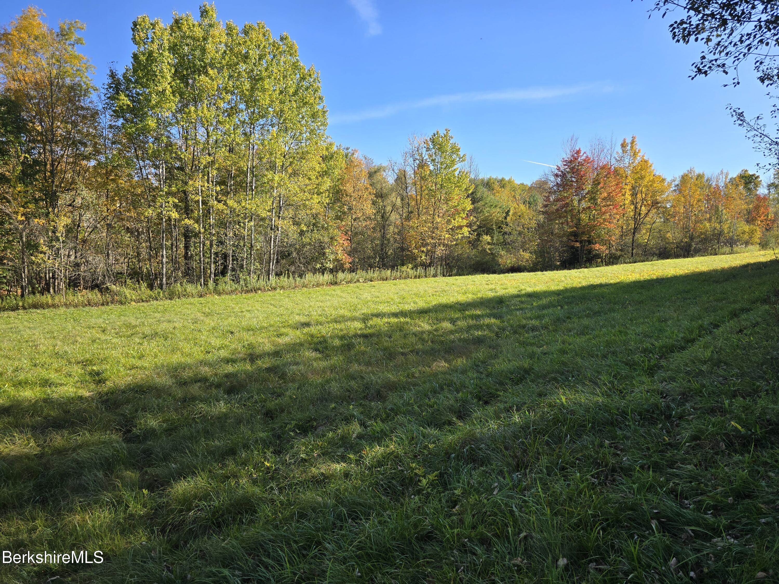 219 W Road Adams, MA 01220 - Photo 12 of 25 1000020110