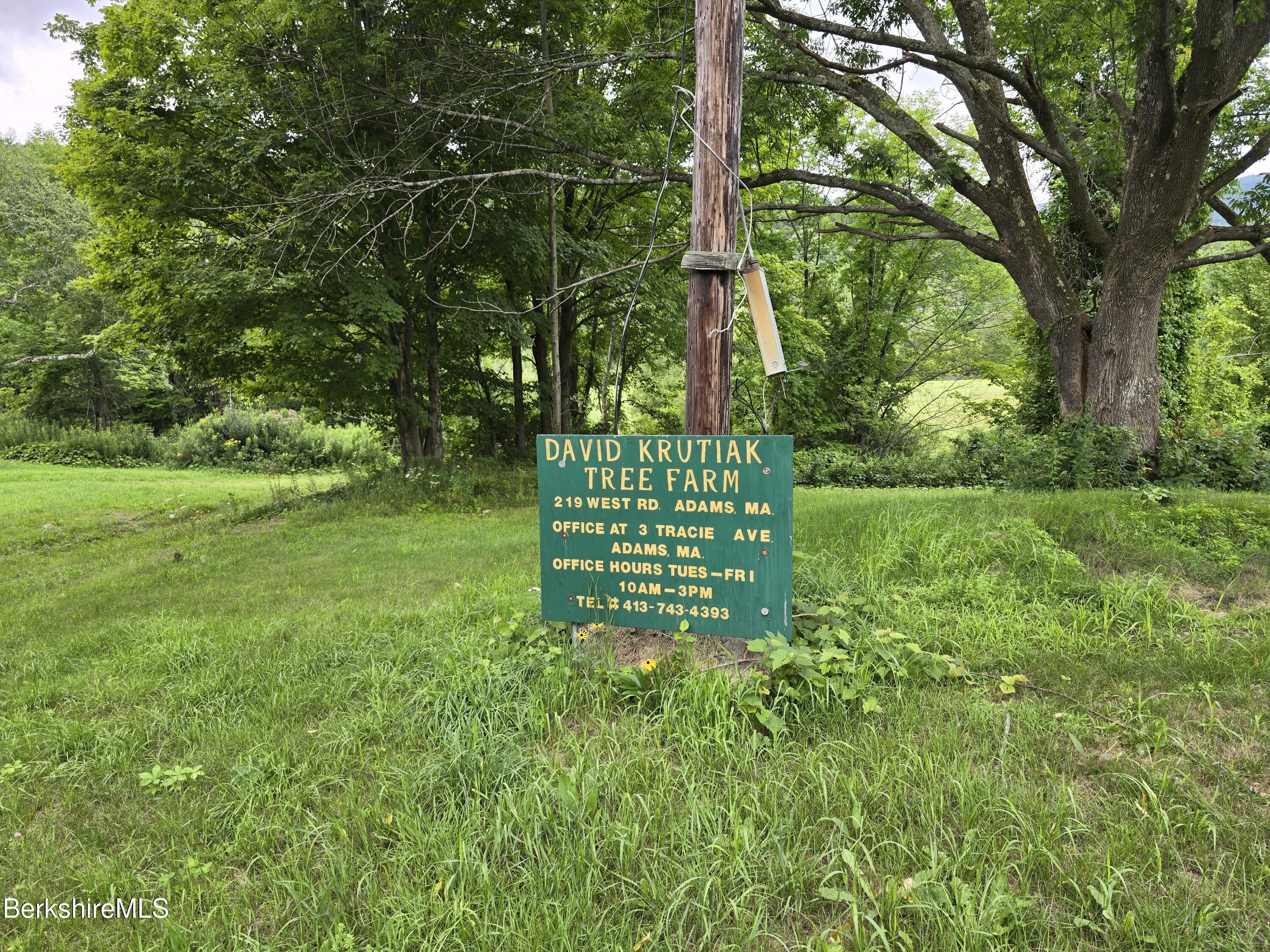 219 W Road Adams, MA 01220 - Photo 4 of 25 1000018115