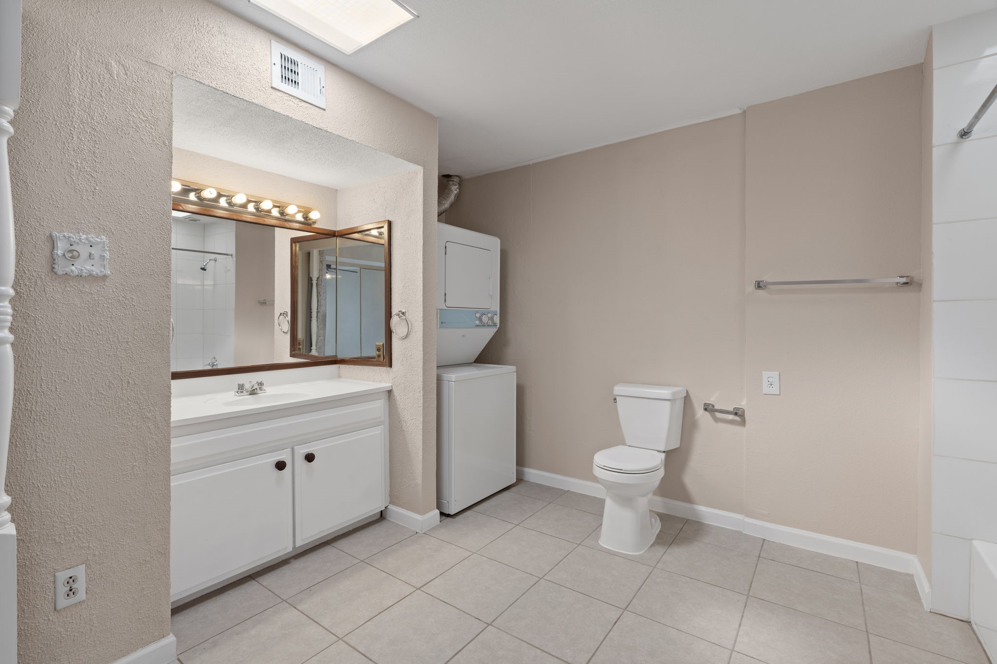 7047 Bissonnet Street, Unit 68 Houston, TX 77074 - Photo 20 of 21