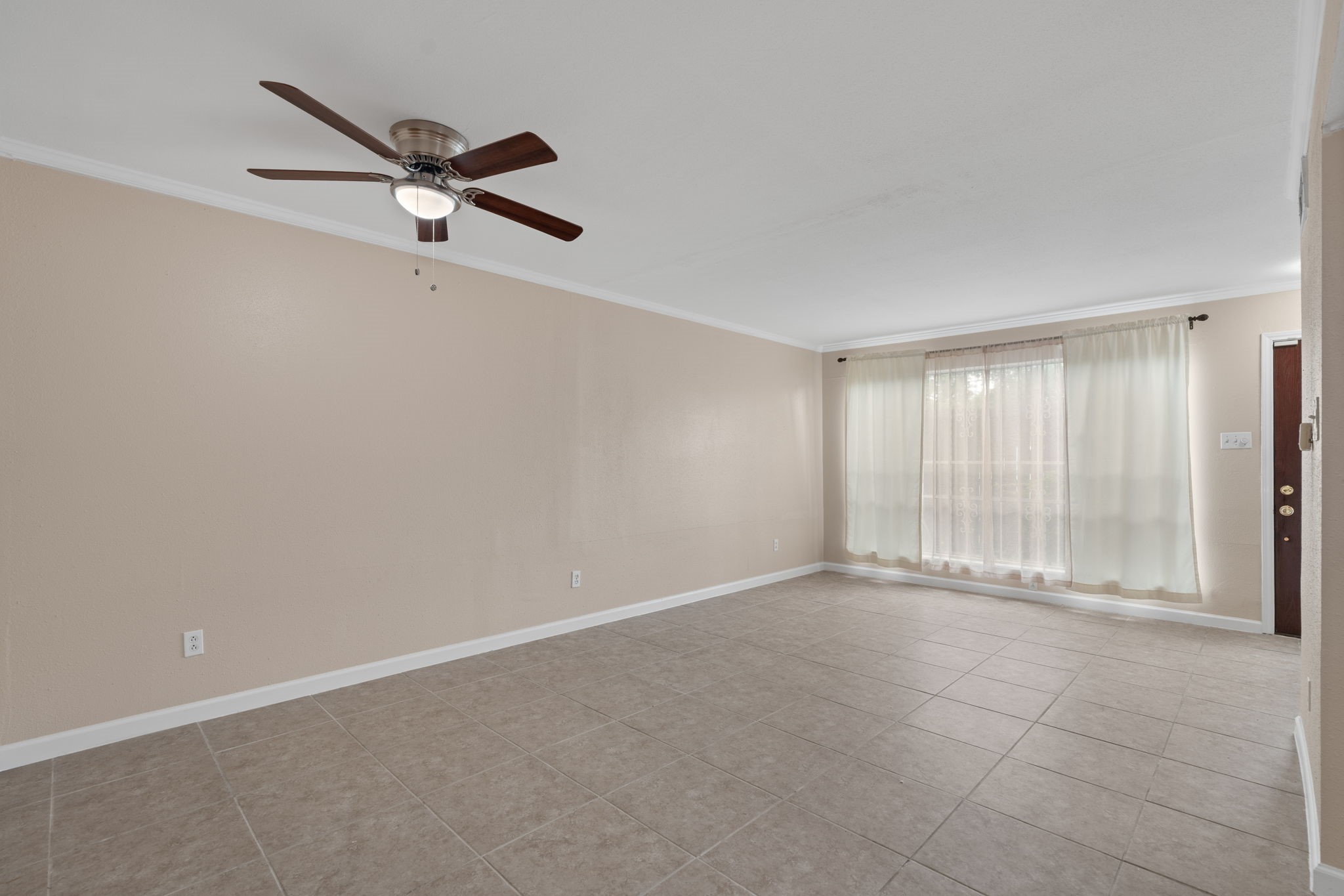 7047 Bissonnet Street, Unit 68 Houston, TX 77074 - Photo 5 of 21