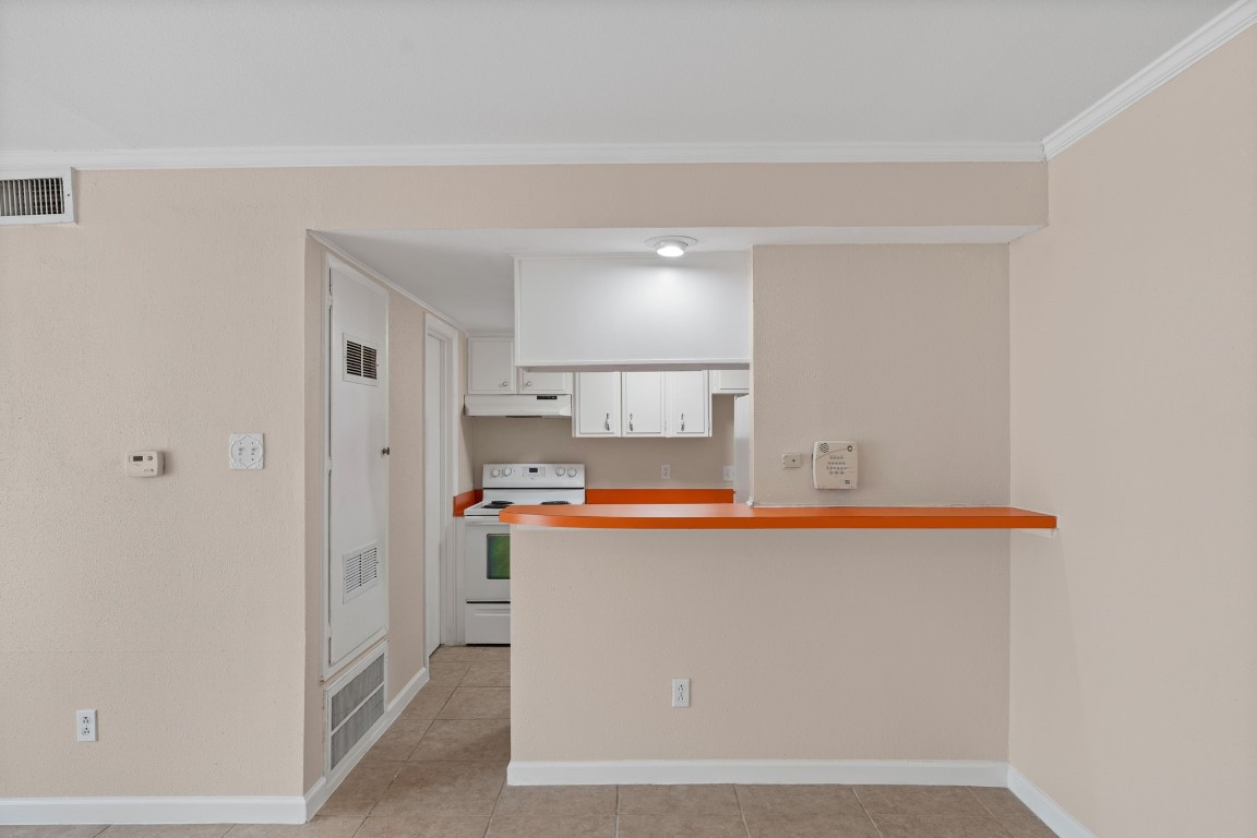 7047 Bissonnet Street, Unit 68 Houston, TX 77074 - Photo 8 of 21