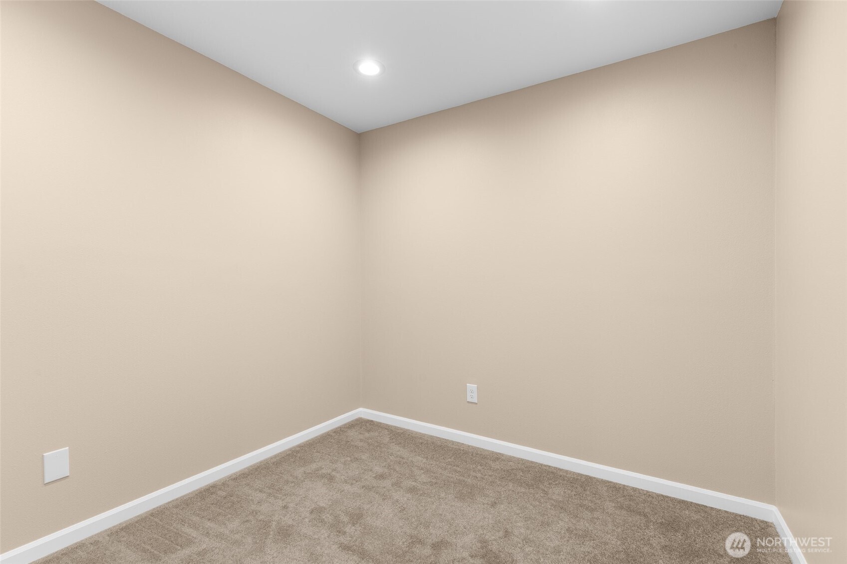 2000 West Barrett Street, Unit 202 Seattle, WA 98199 - Photo 20 of 24