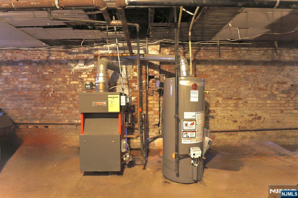 116 North 13th Street Newark, NJ 07107 - Photo 13 of 14 a view of parking