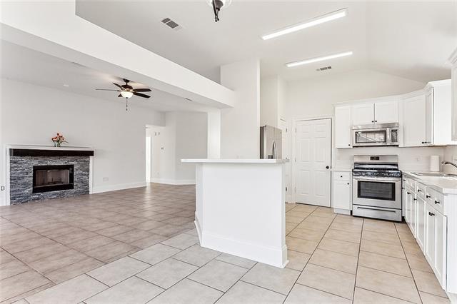 85 Moss Drive Laplace, LA 70068 - Photo 4 of 16
