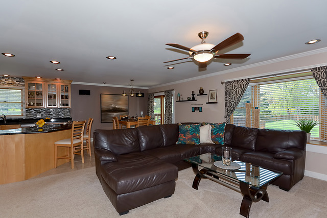 7N850 Sycamore Road St. Charles, IL 60175 - Photo 5 of 25