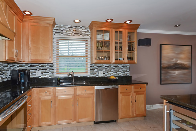 7N850 Sycamore Road St. Charles, IL 60175 - Photo 7 of 25