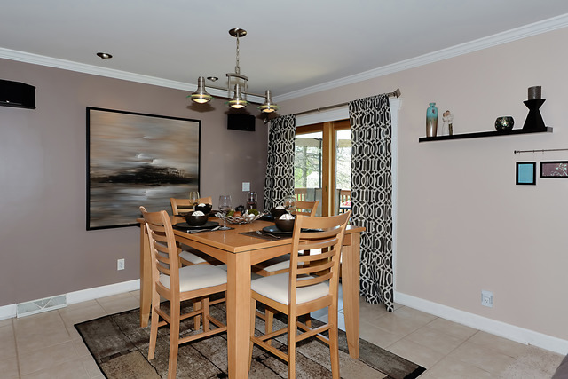 7N850 Sycamore Road St. Charles, IL 60175 - Photo 10 of 25