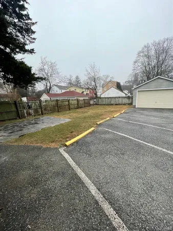 $4,200 | 72 Prospect Street, Greenwich, CT 06830