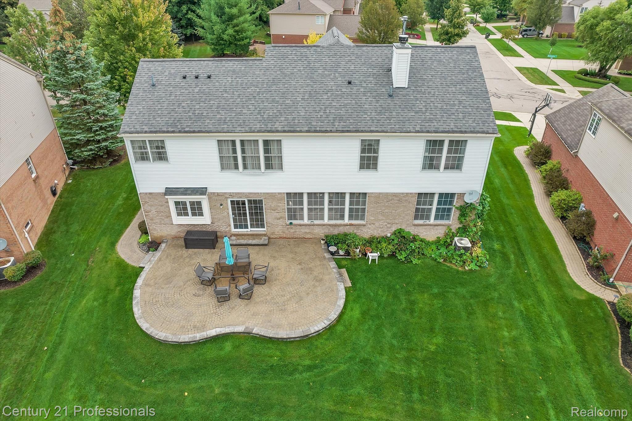 536 Bedlington Drive Rochester, MI 48307 - Photo 51 of 54 55-536 Bedlington Dr-Windowstill Real Estate Photography-56.jpg
