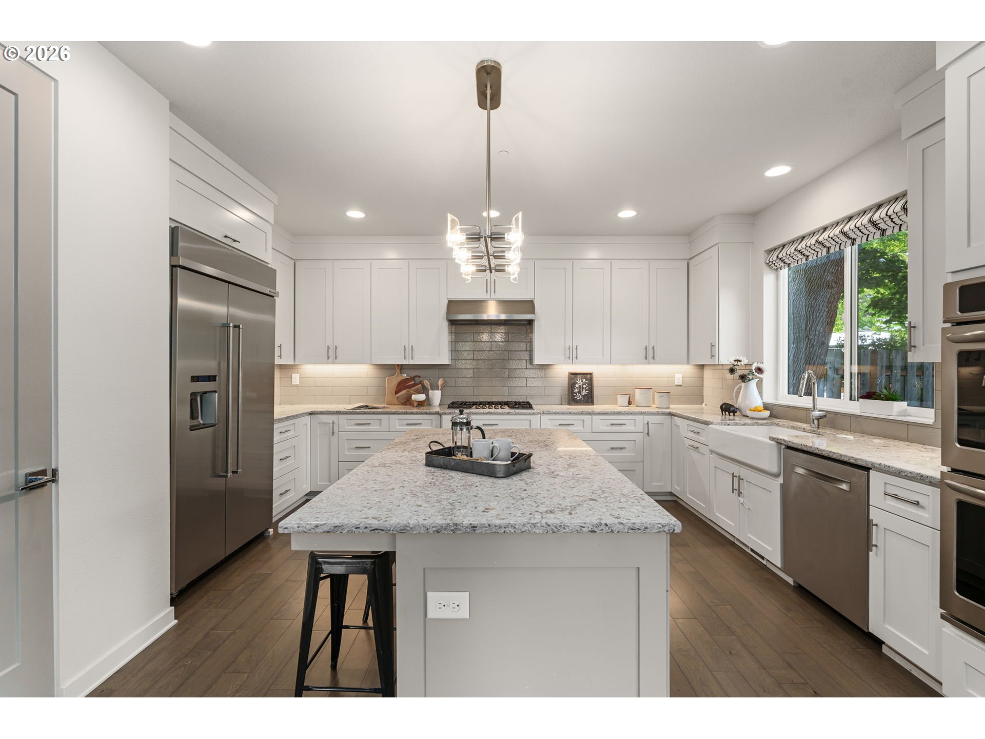 5540 Southwest Brugger Street Portland, OR 97219 - Photo 12 of 45