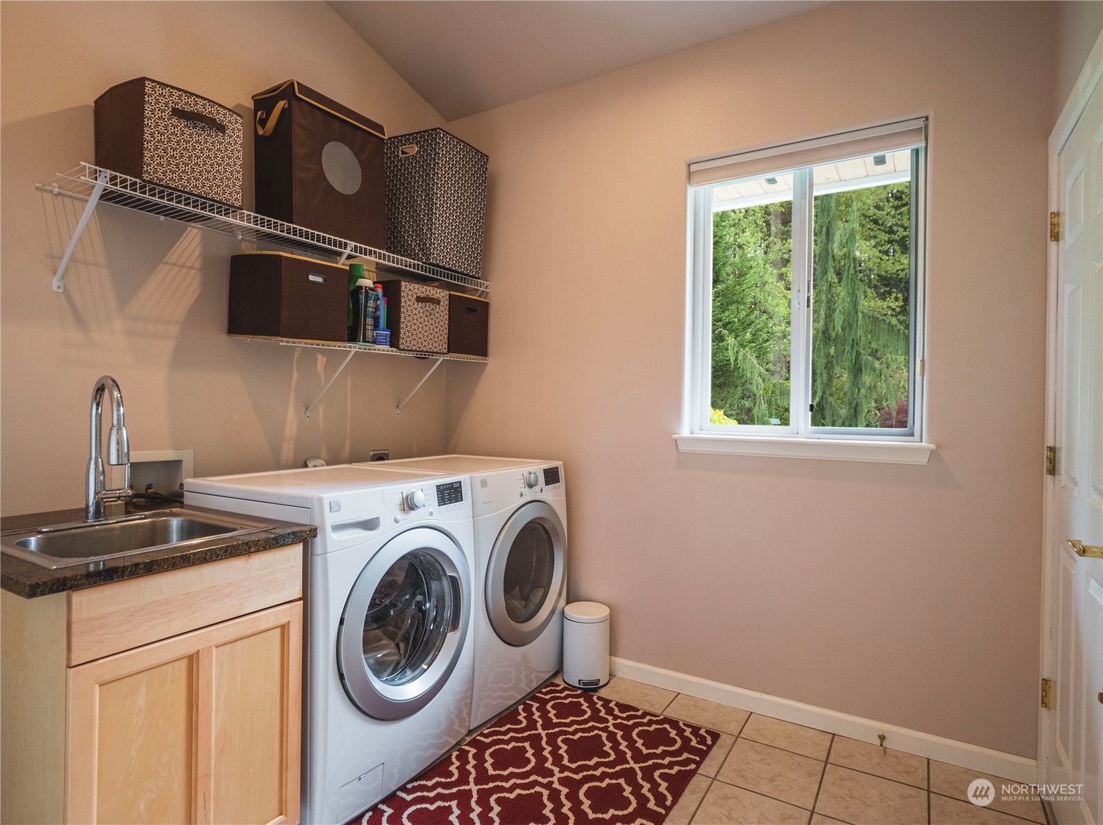 7801 Westlund Road Arlington, WA 98223 - Photo 21 of 39 a utility room with dryer and washer