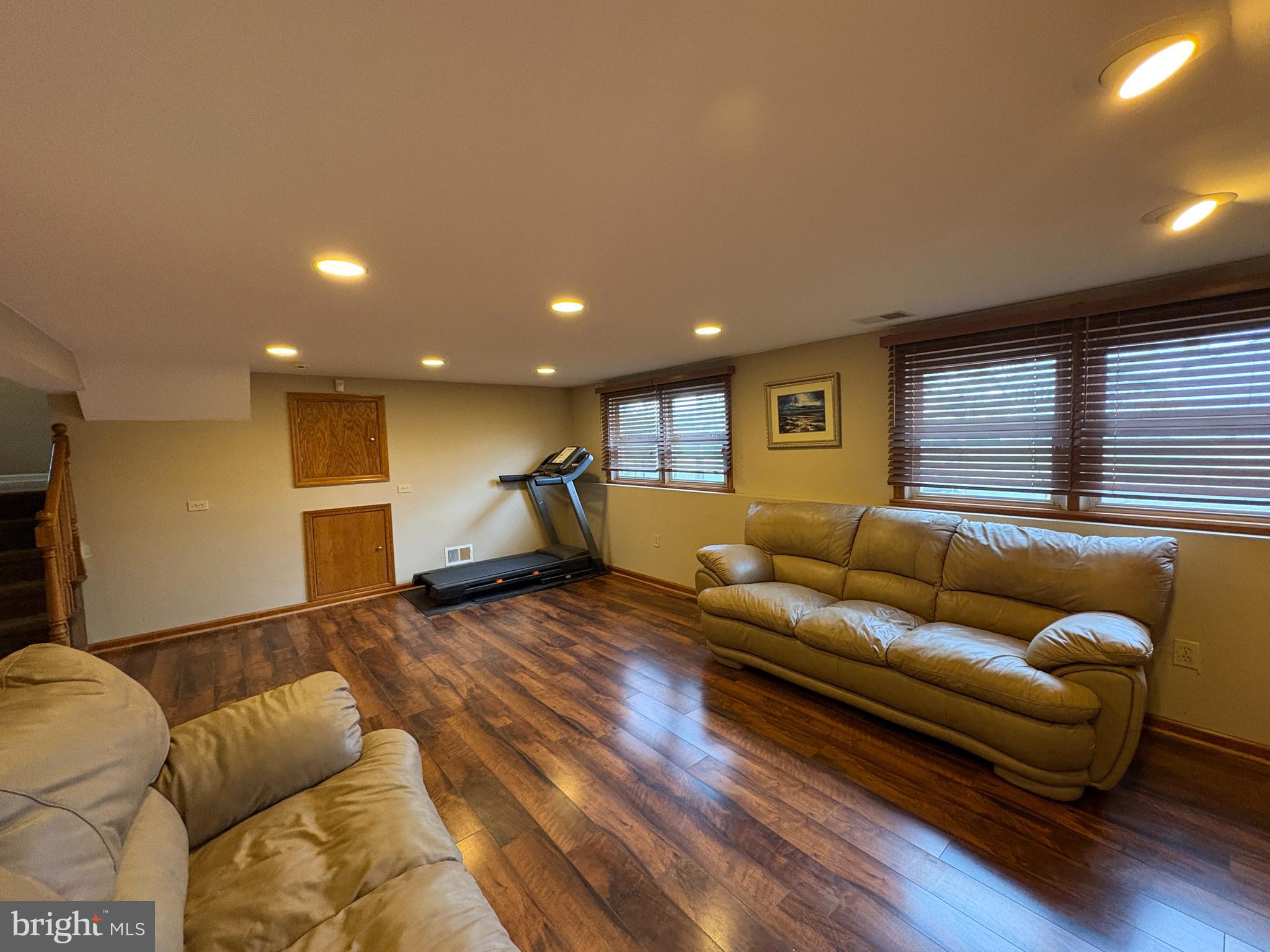 75 Winding Way Hamilton, NJ 08620 - Photo 14 of 21