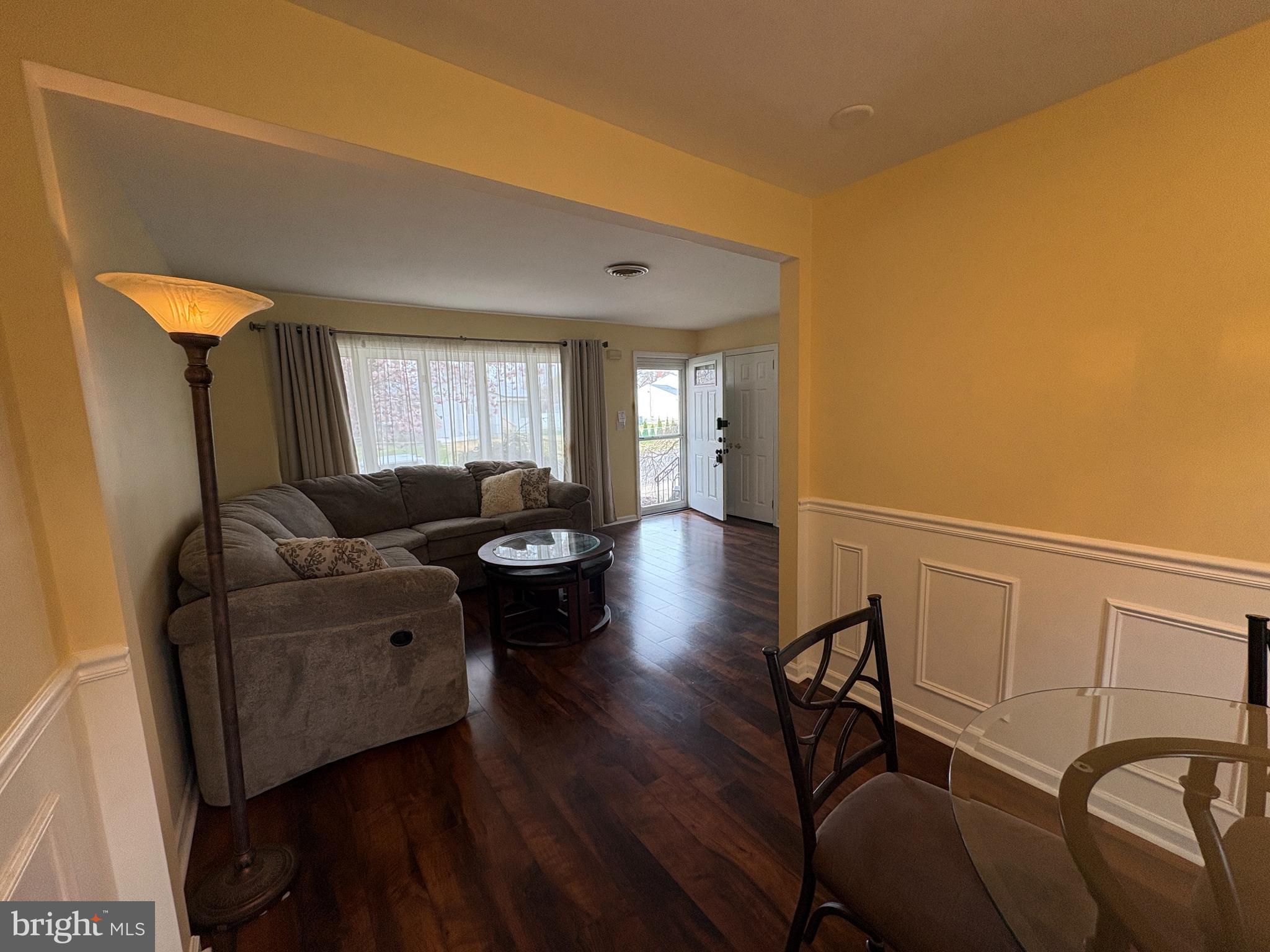 75 Winding Way Hamilton, NJ 08620 - Photo 3 of 21