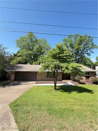 $295,000 | 60 Canterbury Drive, Parkersburg, WV 26104
