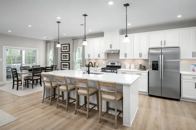 $459,990 | 2739 Thoroughbred Way, White House, TN 37188