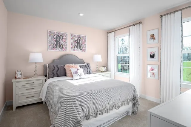 $459,990 | 2739 Thoroughbred Way, White House, TN 37188