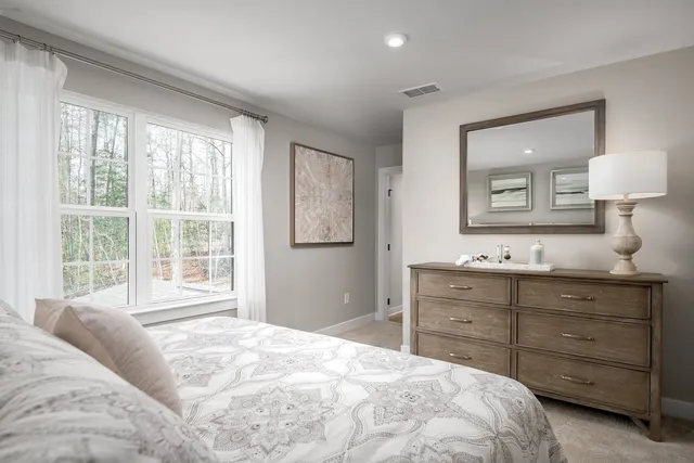 $459,990 | 2739 Thoroughbred Way, White House, TN 37188