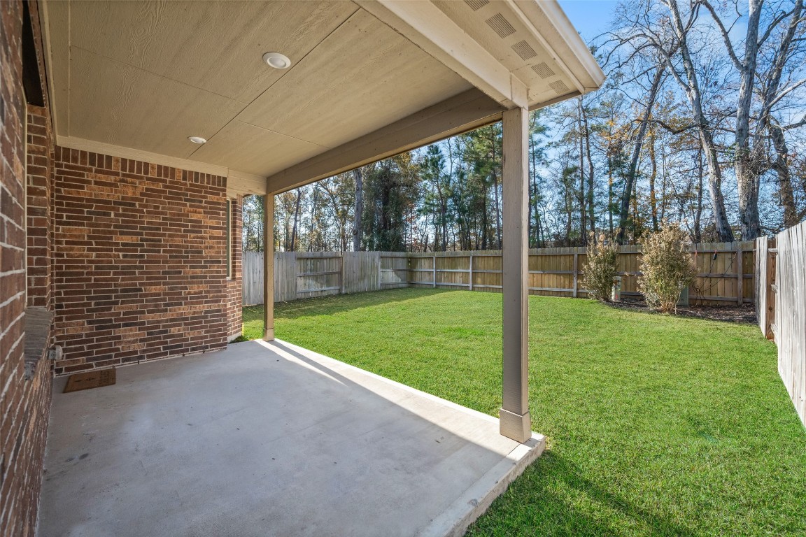 27479 Vivace Drive Spring, TX 77386 - Photo 22 of 25 a view of a yard with porch