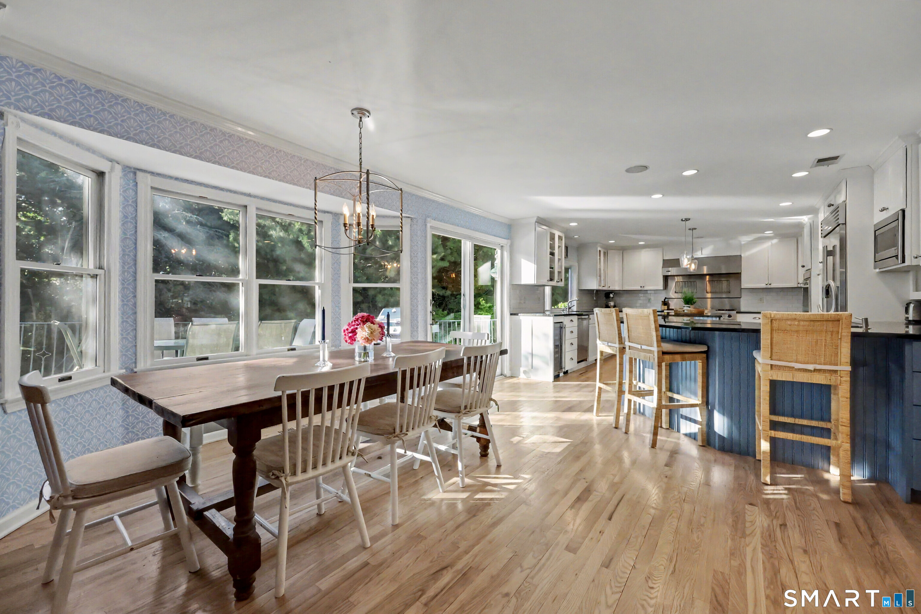 35 South Benson Commons Fairfield, CT 06824 - Photo 2 of 23