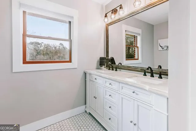 a close view of a faucet in the kitchen