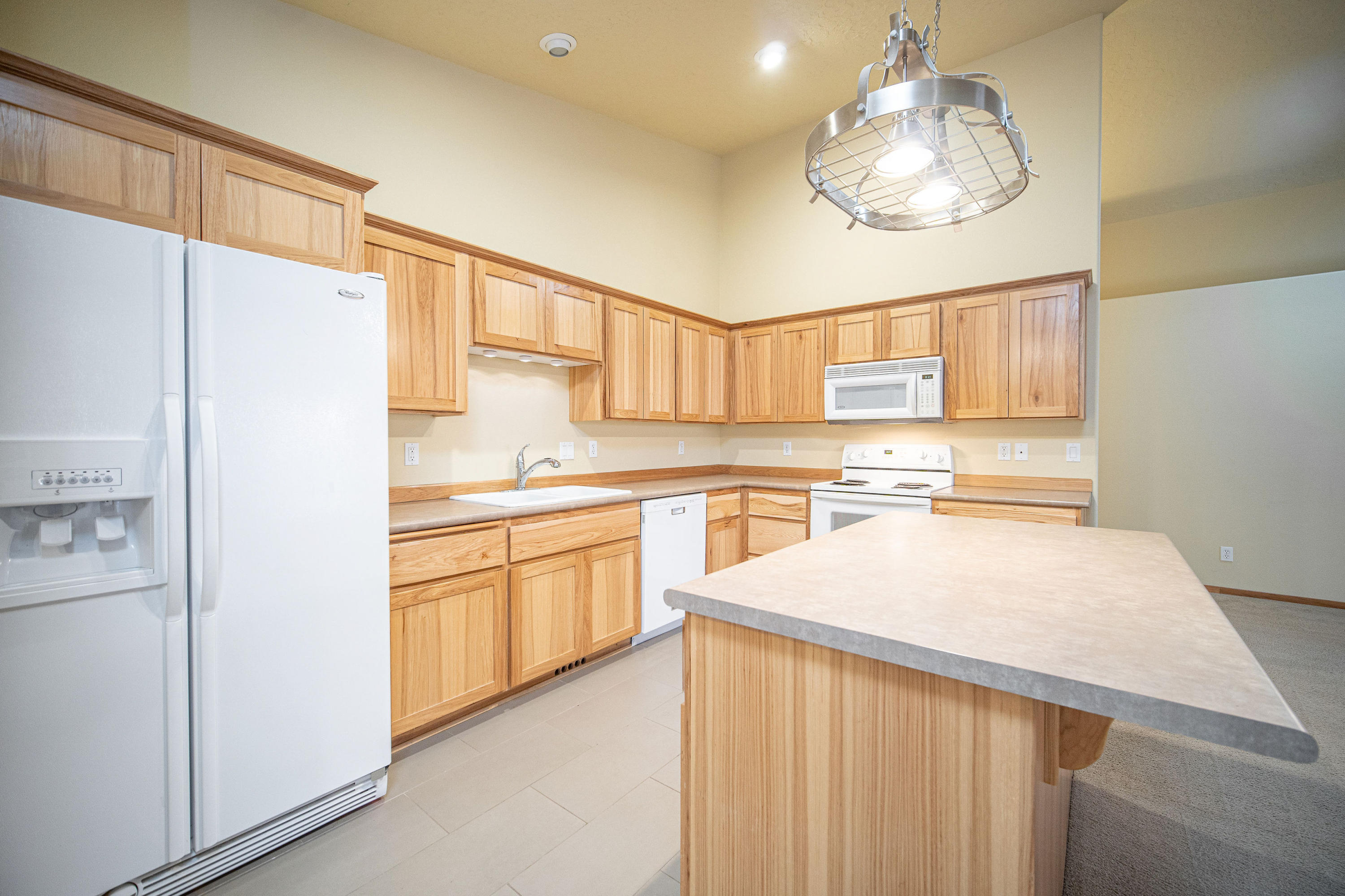 20585 Prospector Loop Bend, OR 97702 - Photo 8 of 21 Kitchen