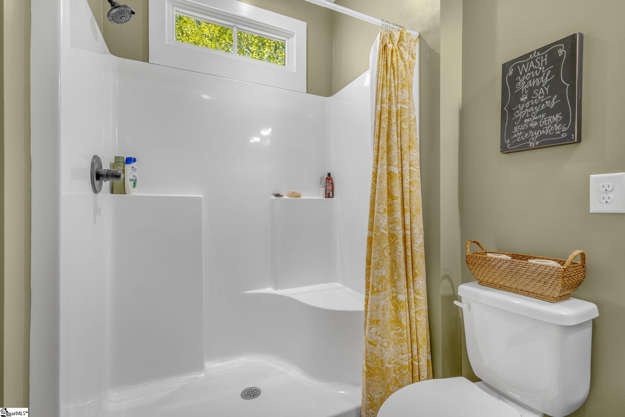 527 Doe Run Pickens, SC 29671 - Photo 18 of 40