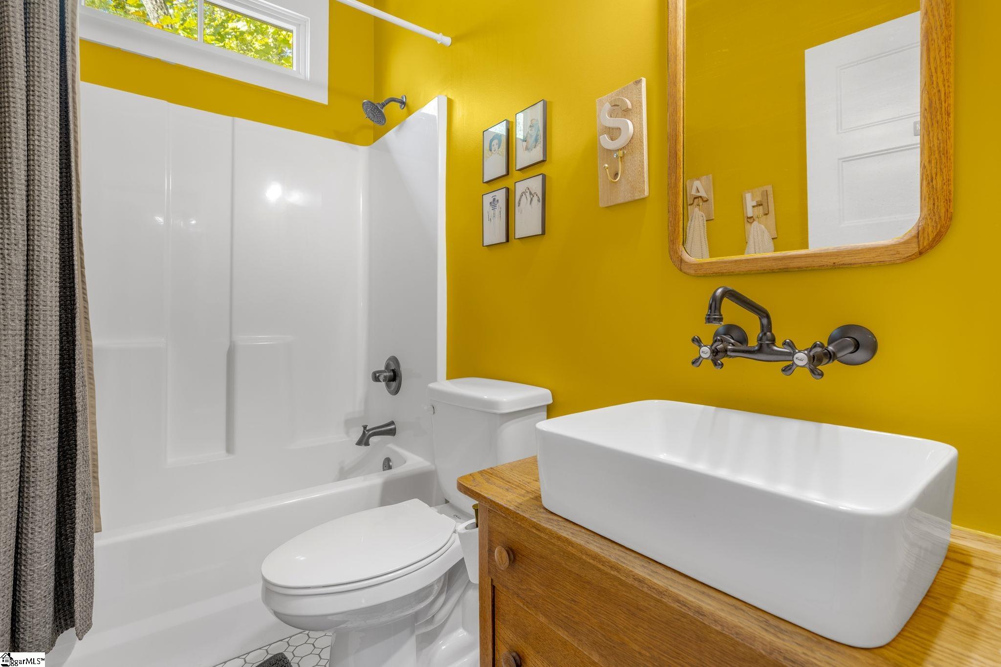 527 Doe Run Pickens, SC 29671 - Photo 23 of 40