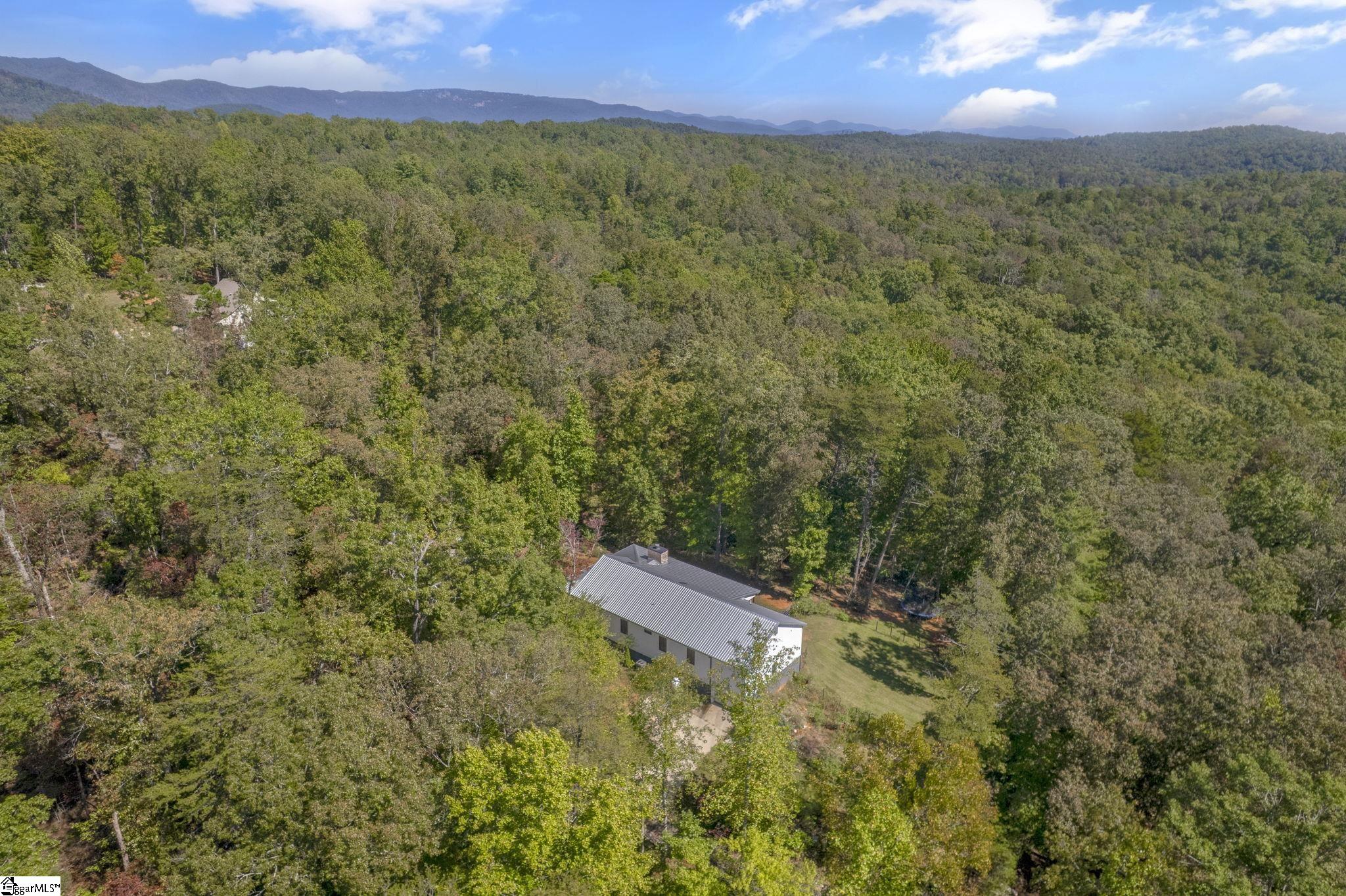 527 Doe Run Pickens, SC 29671 - Photo 35 of 40