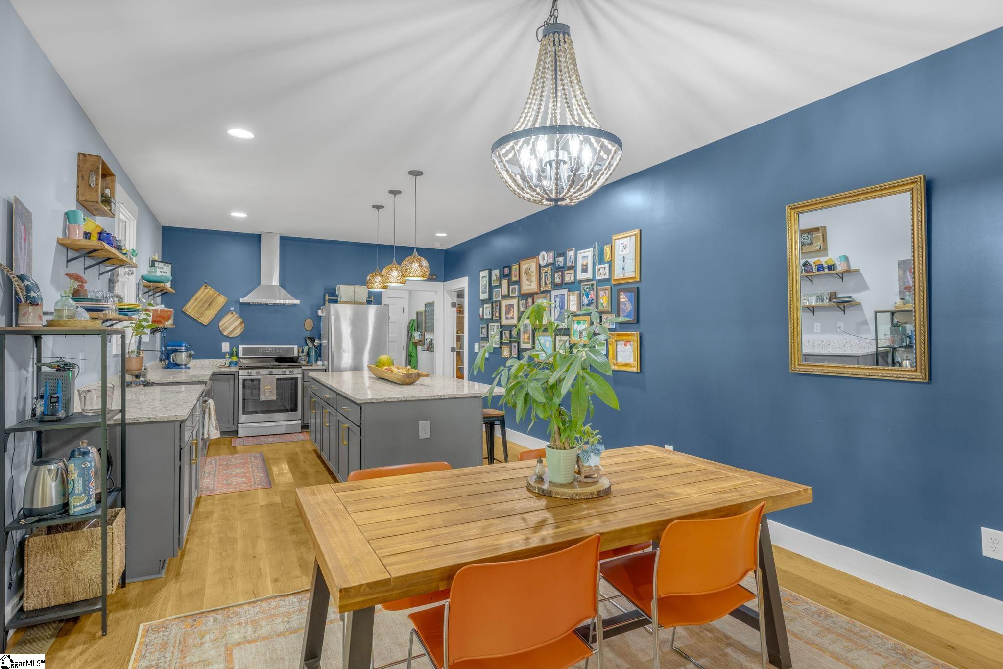 527 Doe Run Pickens, SC 29671 - Photo 8 of 40