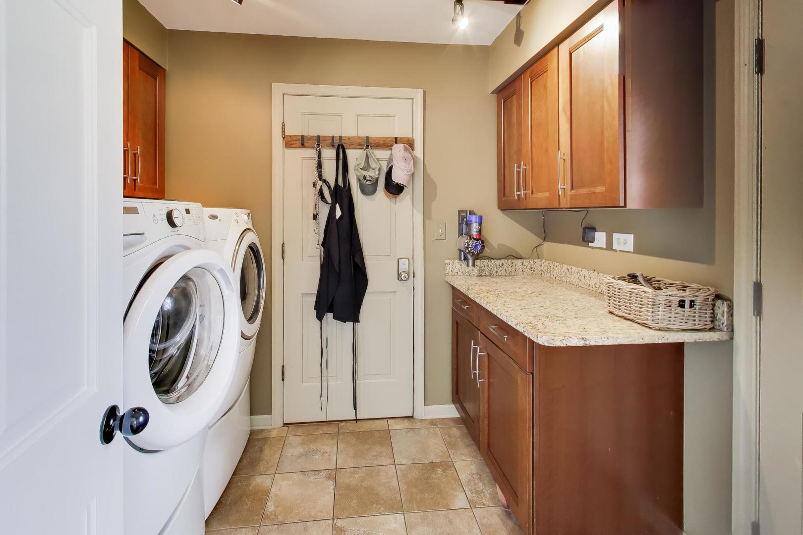 1 Aberdeen Road Hawthorn Woods, IL 60047 - Photo 21 of 64
