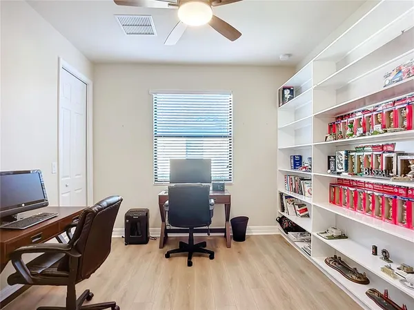 $900,000 | 2902 Aviamar Circle, Naples, FL 34114