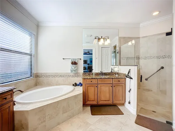 $900,000 | 2902 Aviamar Circle, Naples, FL 34114