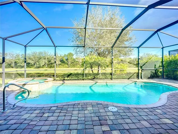 $900,000 | 2902 Aviamar Circle, Naples, FL 34114