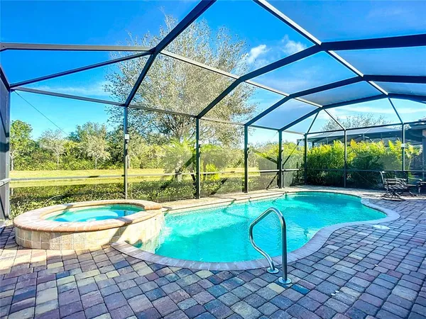 $900,000 | 2902 Aviamar Circle, Naples, FL 34114