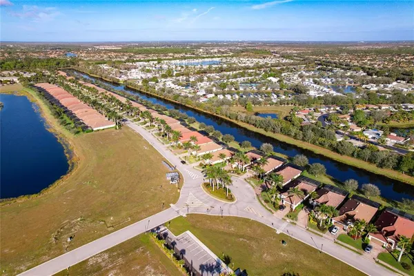 $900,000 | 2902 Aviamar Circle, Naples, FL 34114